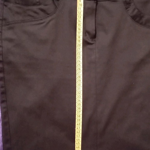 Women's skirt black XL like new