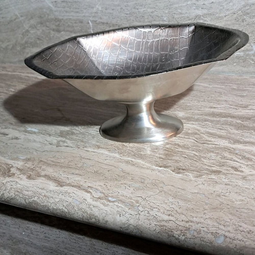 Aluminum decorative bowl like new with embossed pattern
