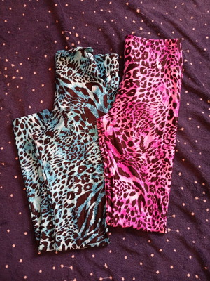 Calzedonia Leopard Leggings set new, size small, blue and pink