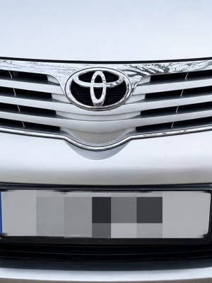 Εμπρός προφυλακτήρας για Toyota Avensis T27 station wagon μεταχειρισμένος