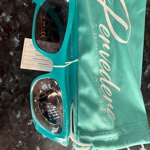 Pervedere sunglasses new, blue color