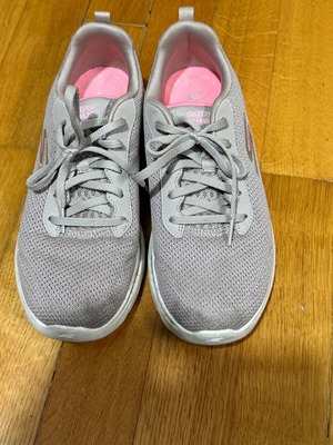 Skechers Go Walk athletic shoes used, beige size 38