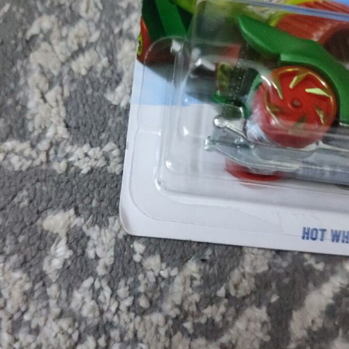 Hot Wheels Treasure Hunt X - Raygers used toy car