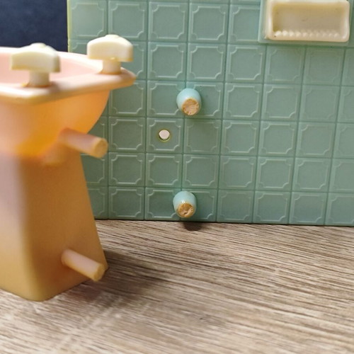 Vintage Happy Sisters bathroom furniture toy set used