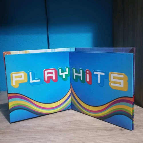 4CD Play the Hits 2011 like new, pop