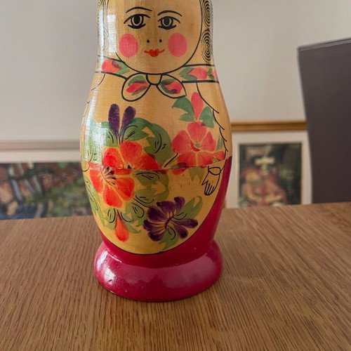 Set of 6 Classic Red-Yellow Matryoshka Dolls