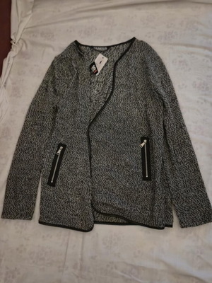Light Famous Stars And Straps jacket new M-L black and white