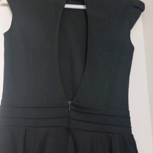 Dress used, size M, black, in very good condition