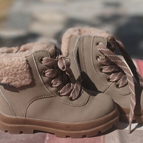 H&M waterproof boots with warm lining like new, size 24, beige