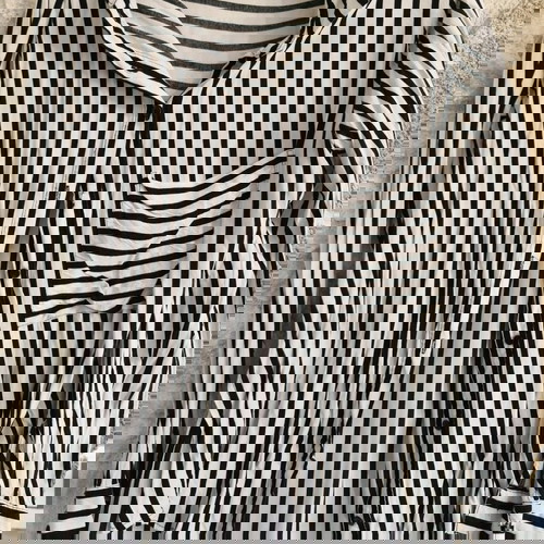 Ριγέ Πουκάμισο Bershka Μεταχειρισμένο, Μέγεθος M, Μαύρο και Άσπρο