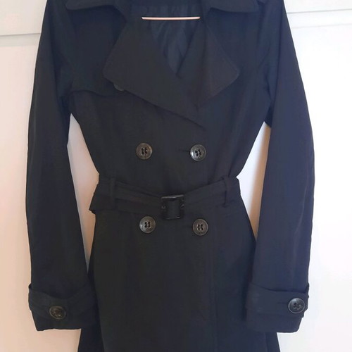 Black Benetton trench coat used, size 42 (S/M)