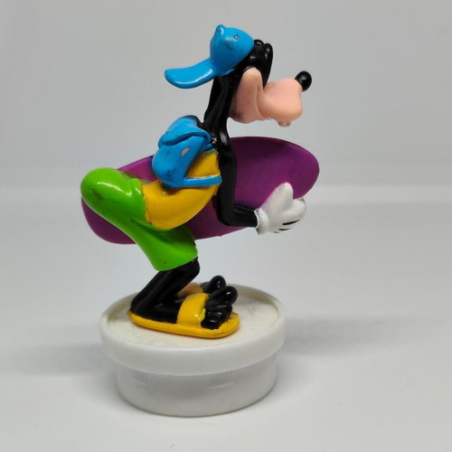 Goofy collectible figure Nestlé surfer like new