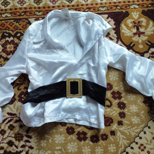 Carnival pirate or knight shirt used, 8 years old with belt