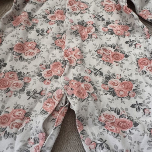 Baby rompers 0-3 months with hats like new, set