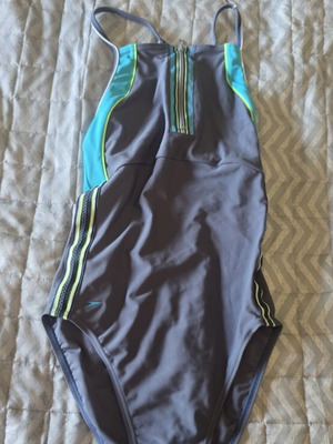 Speedo BV Strike Zip One Piece Swimsuit new, size EU 38, grey