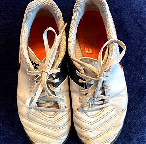 Παιδικα Ποδοσφαιρικά  παπούτσια 38
