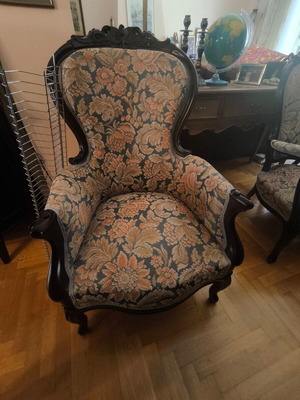 Armchairs like new, set of 4 living room chairs