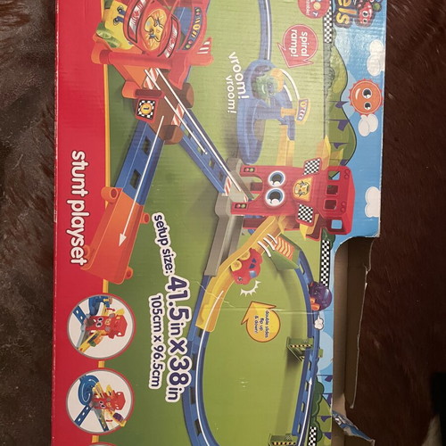 Supreme Baby Wheels Stunt Play Set like new for 18 months+