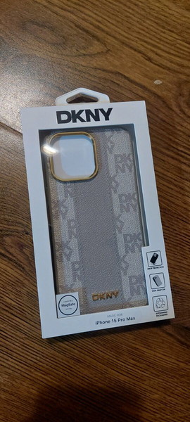 DKNY new magsafe case for iPhone