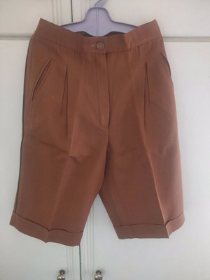 Zip kilot shorts used, brown, size small, Billy Bo Design
