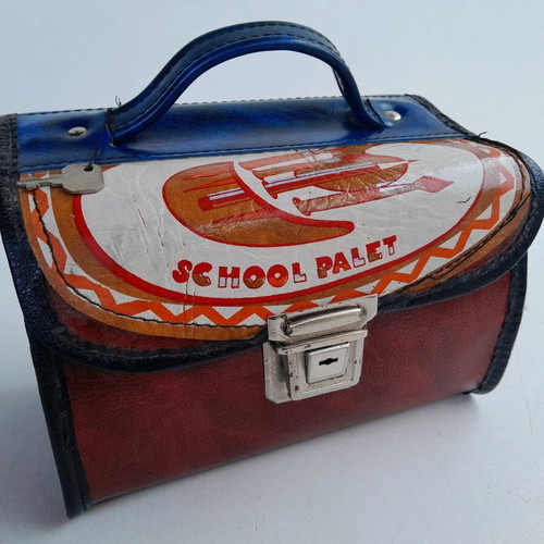 Children's leather lunch box new with lock from the 70s