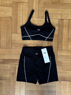 Alo Yoga set, size S, black
