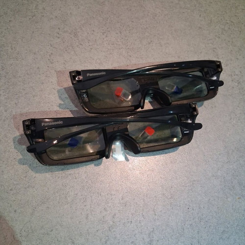 Panasonic TY-ER3D5MA Active 3D glasses like new, pair of 2