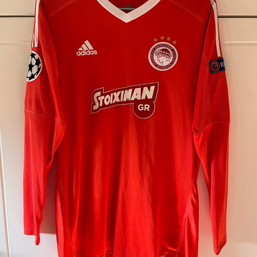 Olympiacos Goalkeeper Jersey Champions League like new, authentic