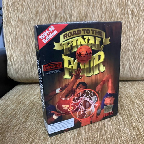 Final Four NCAA vintage PC game like new, complete box