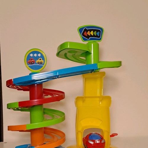 Playgo My City Car Park track like new, complete set