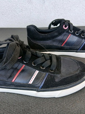 Tony P. Sneakers νούμερο 35 σαν καινούργια