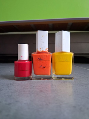 Nail polish set of 3 used