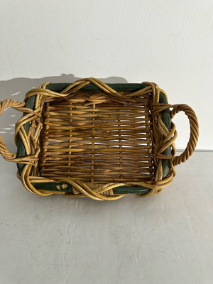 Rectangular wicker basket like new