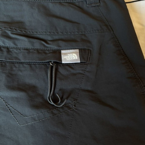 The North Face women's shorts size S/M like new, gray