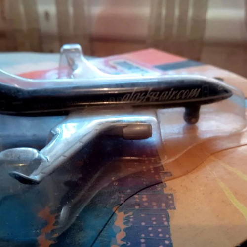 Matchbox 2007 Sky Busters Series Alaska Airlines Boeing 737-800 like new