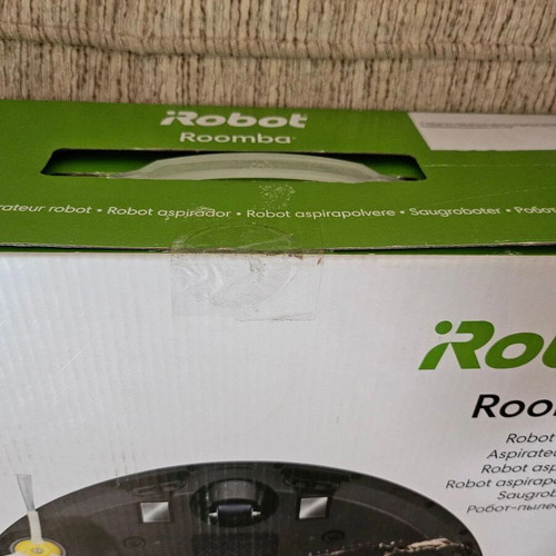 iRobot Roomba 698 new, sealed box