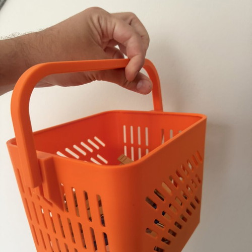 Basket for Clothespins like new, high capacity with 5 3D printed clothespins gift