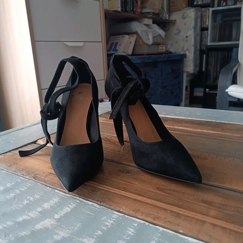 Badura leather suede high heels with ankle straps new, size 38, black