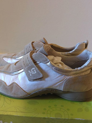 Women's sneakers used, size 41, athletic