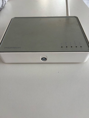 Thomson Router TG585 v8 used