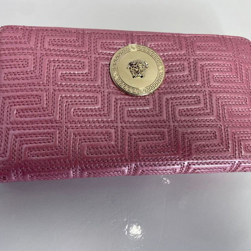 Versace leather wallet like new, pink