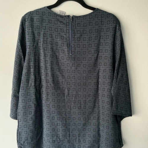Saint Tropez blouse gray size M like new
