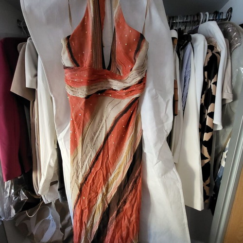 BCBG Maxazria No12 dress 100% silk like new, multicolor