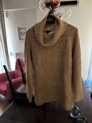 Massimo Dutti brown sweater with loose turtleneck like new