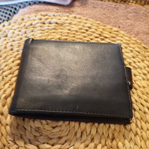 Men's wallet genuine leather black, new, soft, 12x9.5 cm