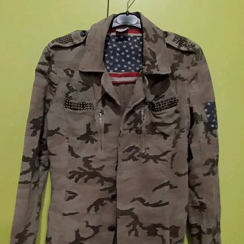 Please mako jacket like new, medium/large, green
