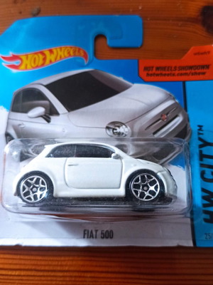 Hot Wheels Fiat 500 White 2014 new sealed