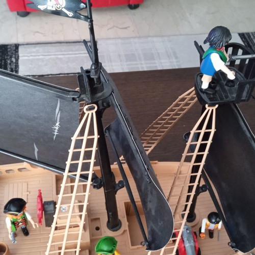 Playmobil pirate ship used