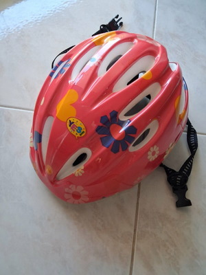 Pink adjustable children's helmet