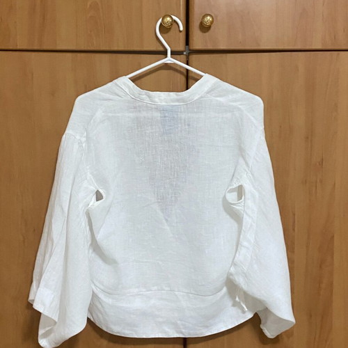 Lotus Eaters white linen shirt new, size large